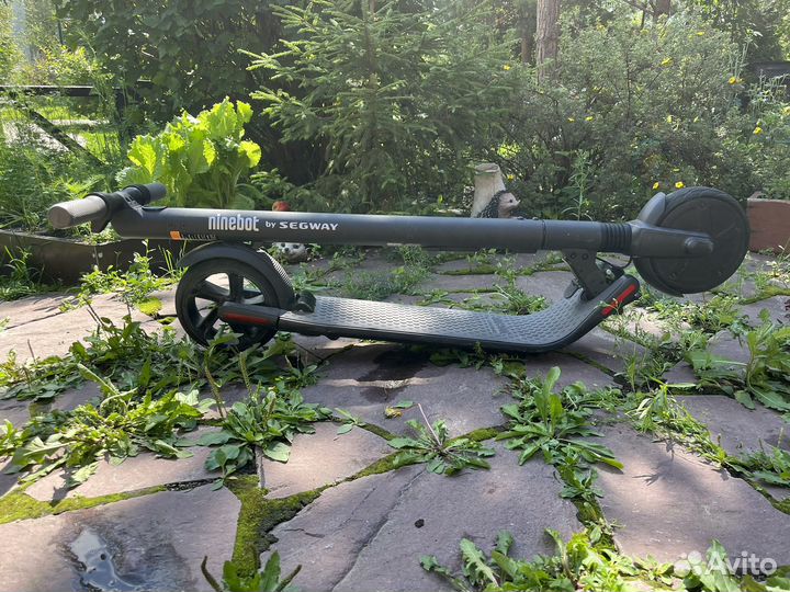 Электросамокат ninebot kickscooter es2