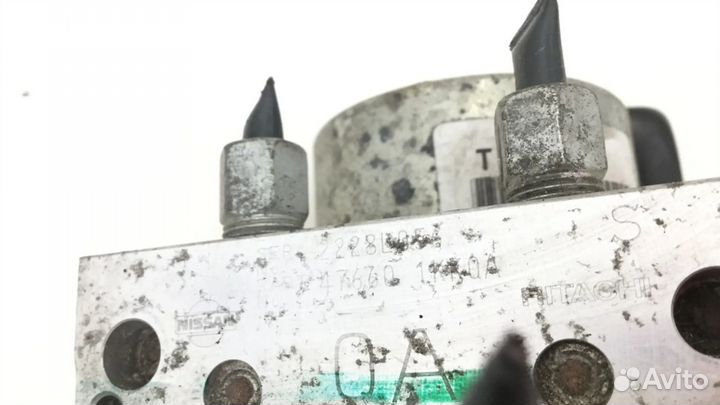 Блок абс 476601KK0A Nissan Juke I F15 2010-2018 года