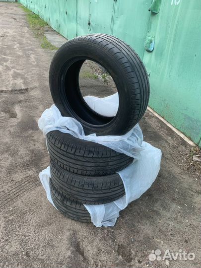 Bridgestone Dueler H/P 235/55 R17