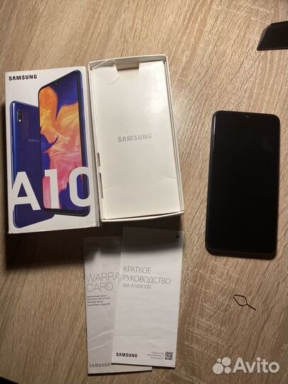 Samsung Galaxy A10, 2/32 ГБ