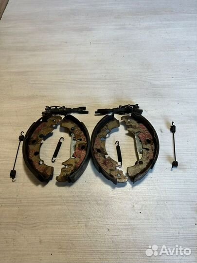 Колодки ручника Ford Fusion CBK fyjb