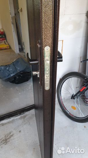 Дверь входная металлическая с терморазрывом