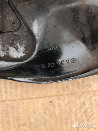 Цапфа кулак ступица передние Mercedes w204 с204 w2