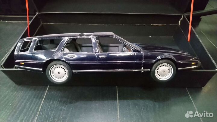 Модель Астон Мартин Лагонда Шутинг Брэйк Aston Mar