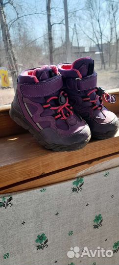 Ботинки для девочки 23р и еще 25 такие