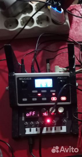 Синтезатор Korg NTS-1 + процессор Mooer PE100