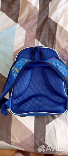 Школьный рюкзак