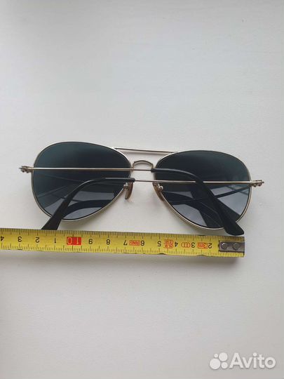 Солнцезащитные очки Aviator