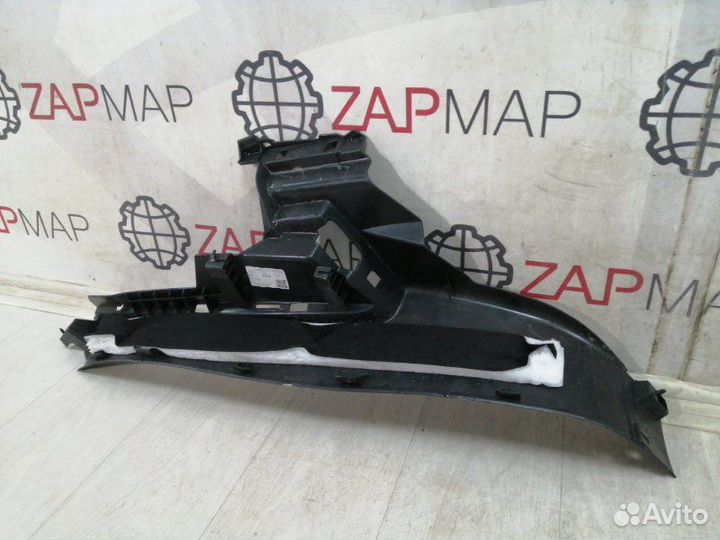 Накладка стойки задняя правая Audi Q8 4M8 2018-Нв