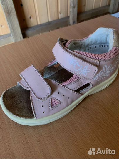 Сандалии для девочки