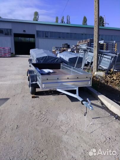 Двухосный легковой прицеп