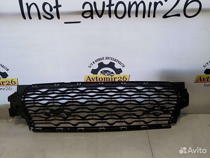 Решетка радиатора Renault Duster 2