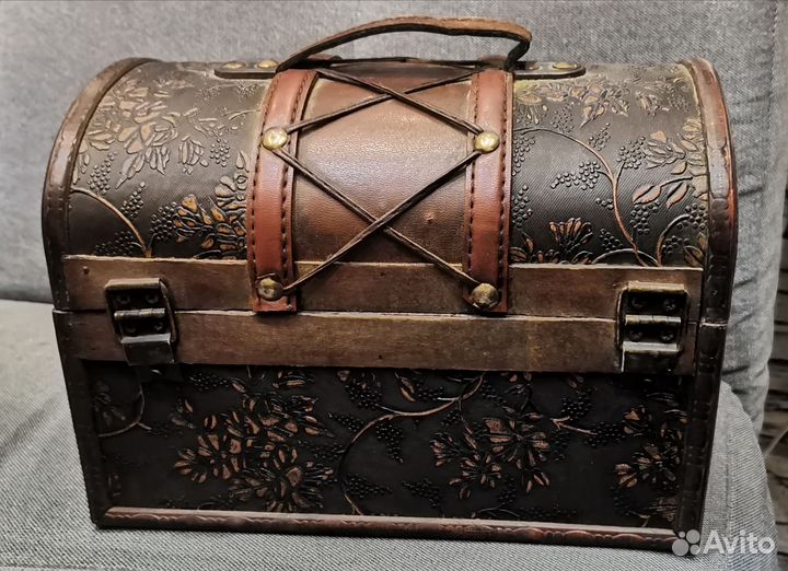 Сундук для украшений шитья мелочей