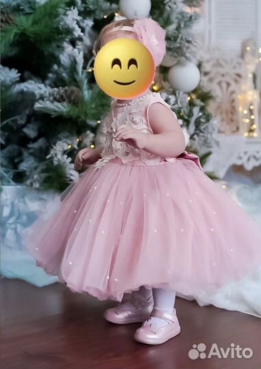 Нарядное платье на годик