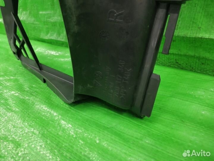 Воздуховод интеркулера правый 7L0117340 VAG