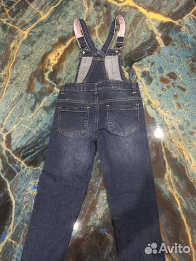 Комбинезон джинсовый для девочки 122 р-р