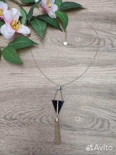 Ч13 Стильные подвески и колье сток