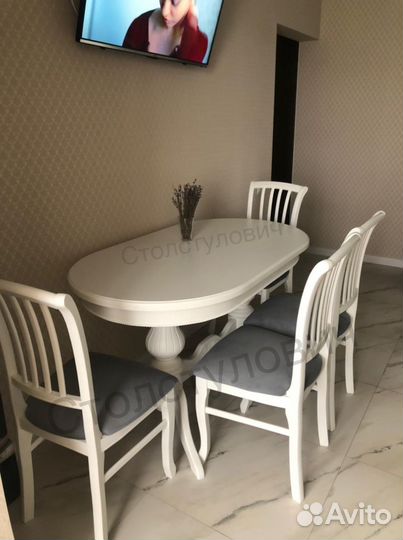 Столы и стулья