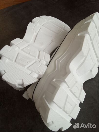 Новые кроссовки кеды с высокой подошвой