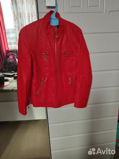 Кожаная куртка для девочки