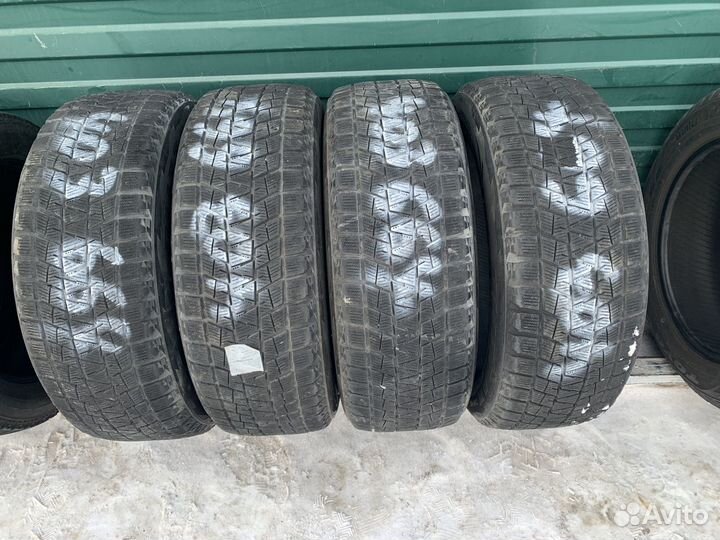 Bridgestone Blizzak DM-V2 225/55 R18