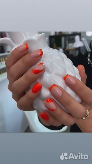 Маникюр педикюр