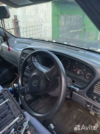 Nissan Terrano, 1991