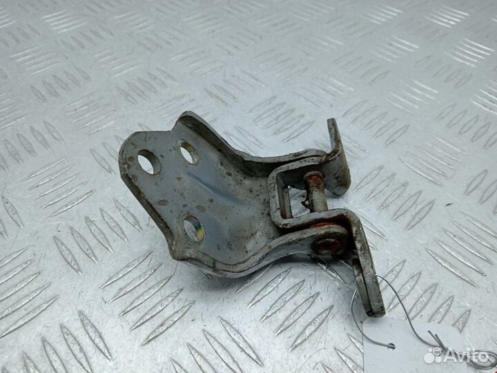 Петля для Mitsubishi Space Star 1