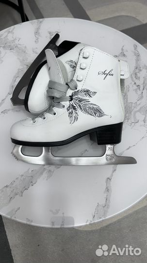 Коньки фигурные