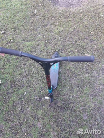 Трюковой самокат