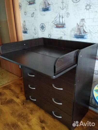 Пеленальный столик с комодом