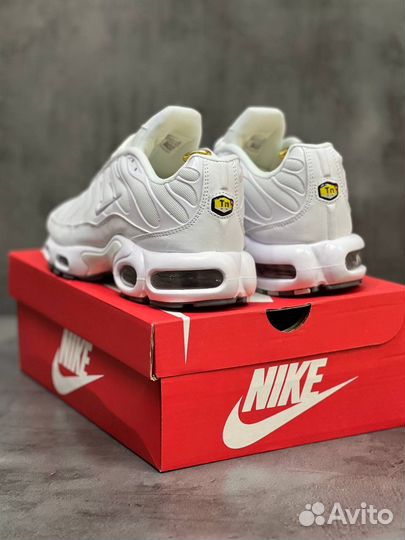 Nike Air Max Plus White