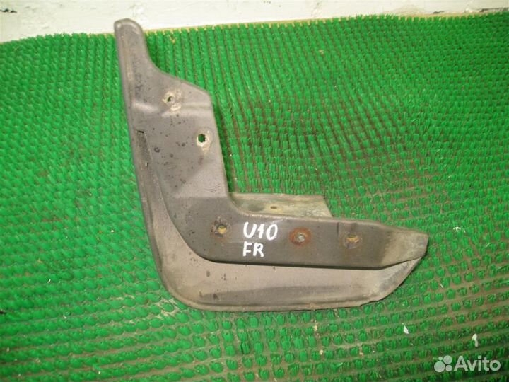 Брызговик передний правый Honda Civic 5D (FN) 2008