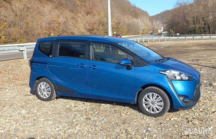 Toyota Sienta 1.5 CVT, 2015, 153 000 км