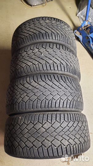 Continental ContiVikingContact 7 245/40 R18