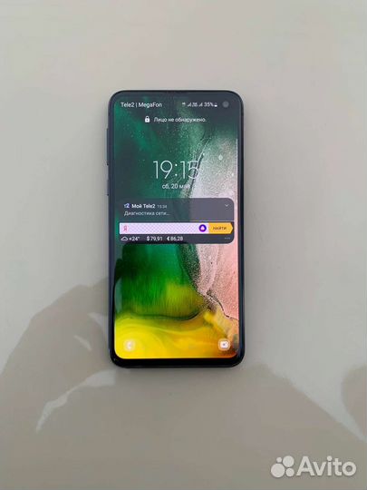Телефон Samsung s10e
