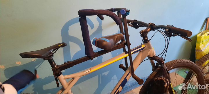 Детское кресло для велосипеда на раму