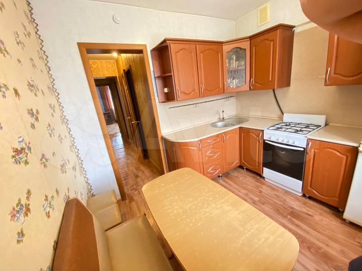 3-к. квартира, 68,4 м², 1/2 эт.