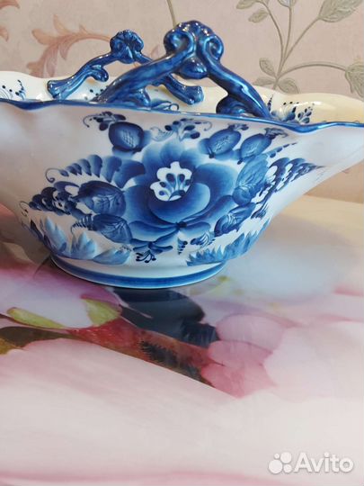 Ваза для фруктов гжель