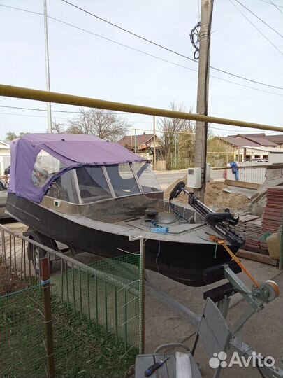 Продам лодку с мотором на ходу