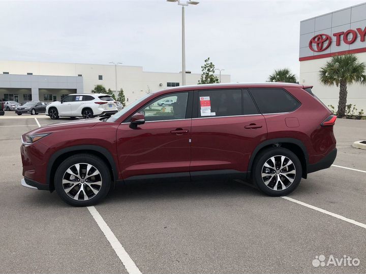 Toyota Highlander 2.5 AT, 2023, 1 км