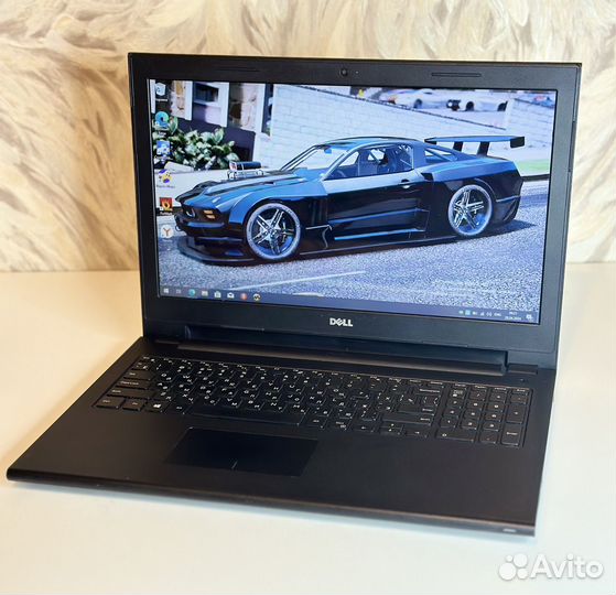 Ноутбук Dell i5-5200U/GT 820M 2Gb/4/500