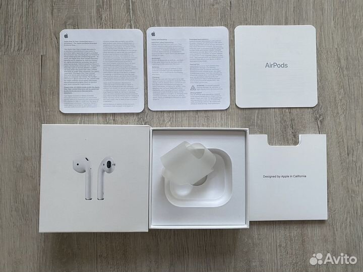 Коробки от iPhone 6, airpods