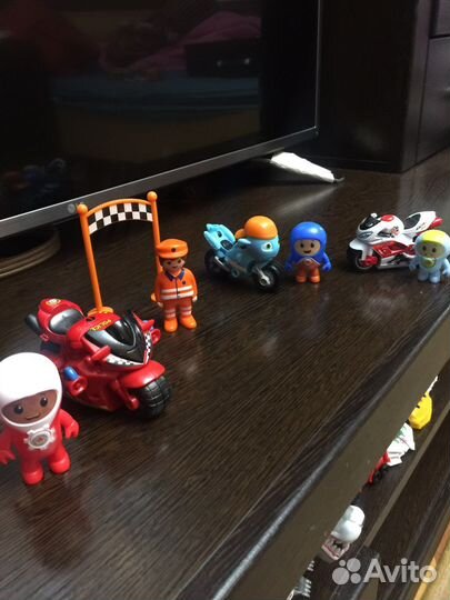 Игрушки гонщик