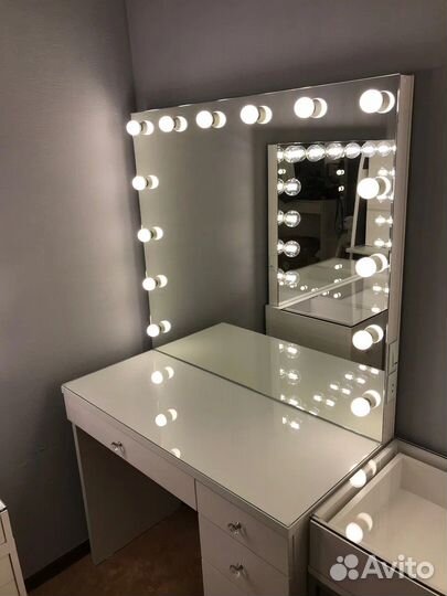 Гримерный столик