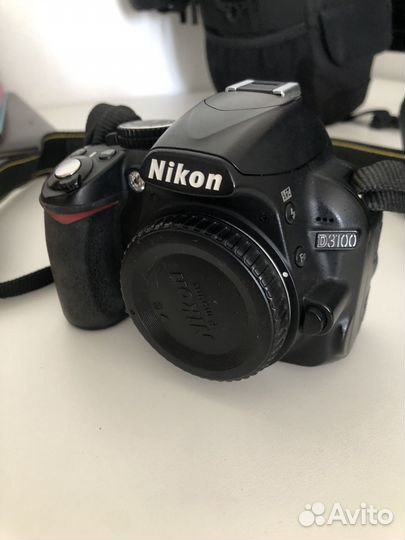 Зеркальный фотоаппарат nikon D3100