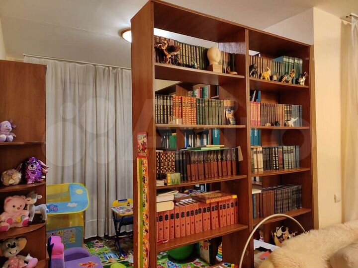 3-к. квартира, 130 м², 4/9 эт.