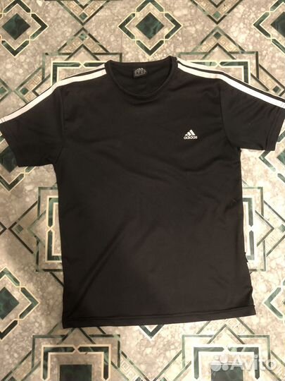 Футболка adidas