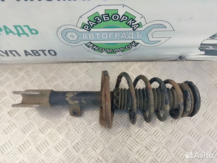 Амортизатор передний левый Peugeot 307 2003г