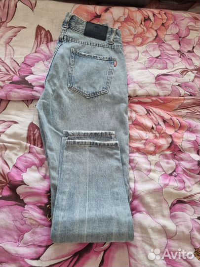 Джинсы женские